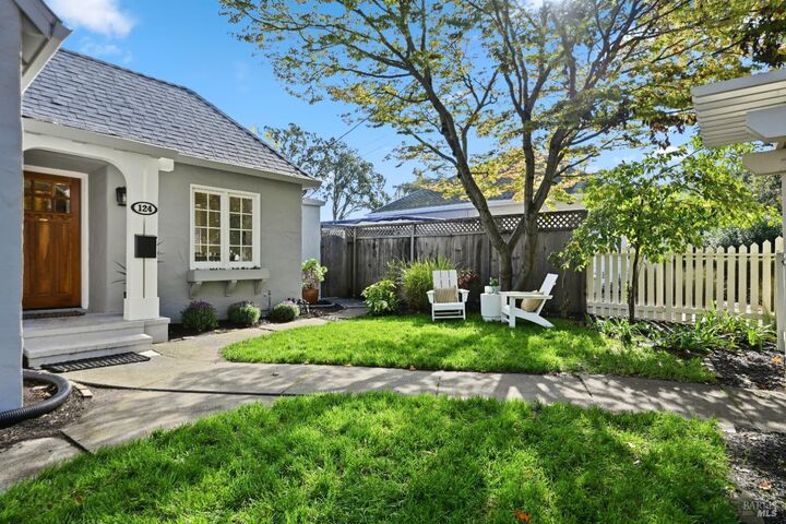 Property Photo:  124 Saunders Avenue  CA 94960 