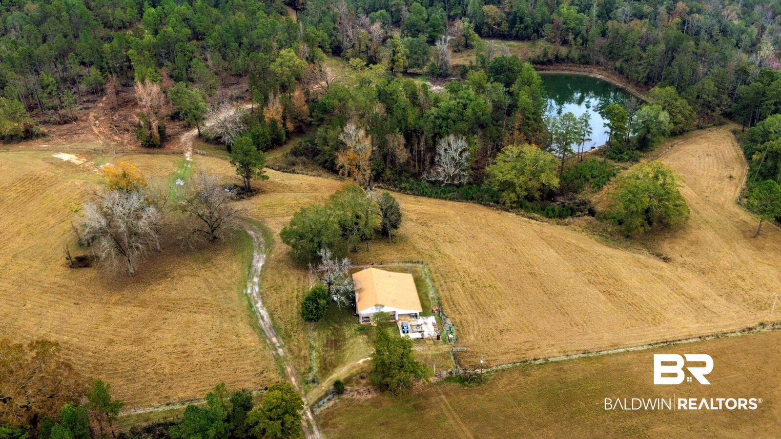 Property Photo:  9023 County Road 34  AL 36558 