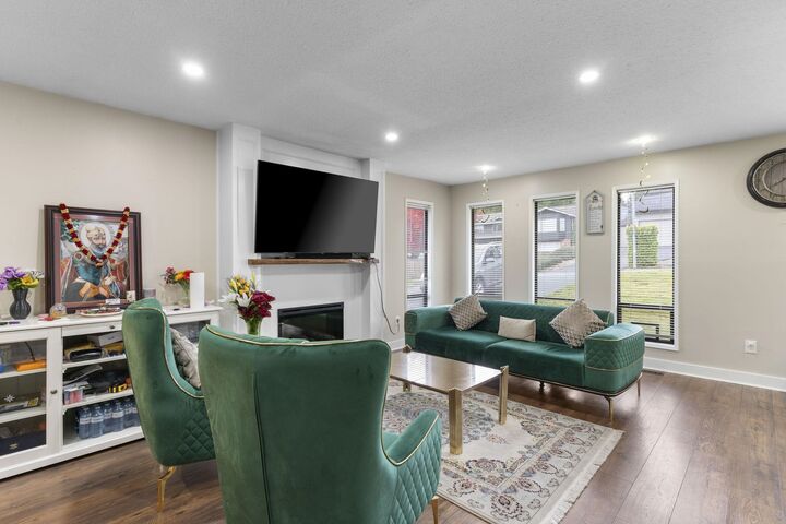 Property Photo: 19745 48A Avenue BC V3A 4W2