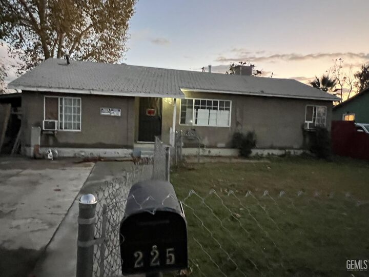 225 Bloomquist Drive  Bakersfield CA 93309 photo