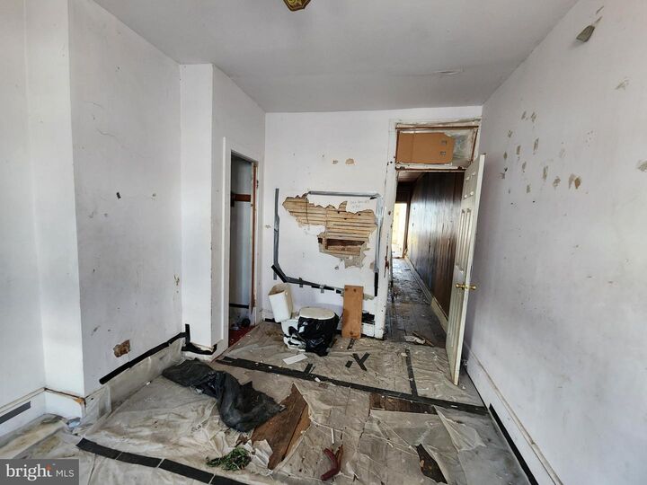 Property Photo: 2304 Avalon Avenue MD 21217