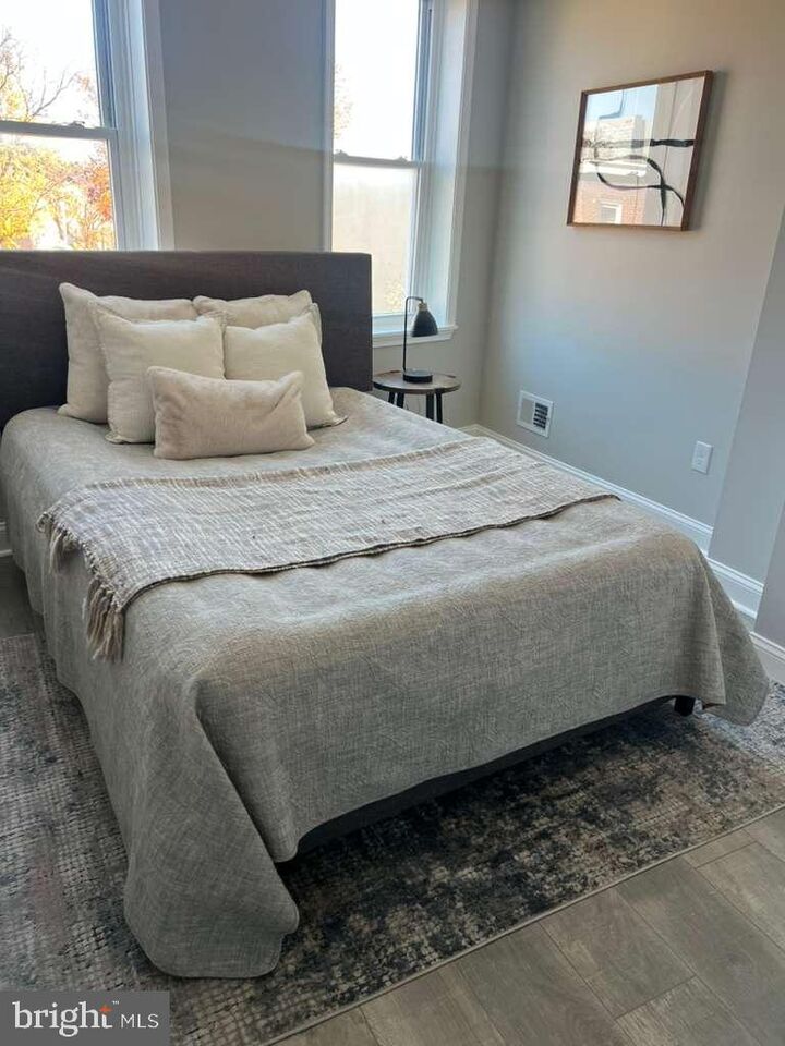 829 W Barre  Baltimore MD 21230 photo