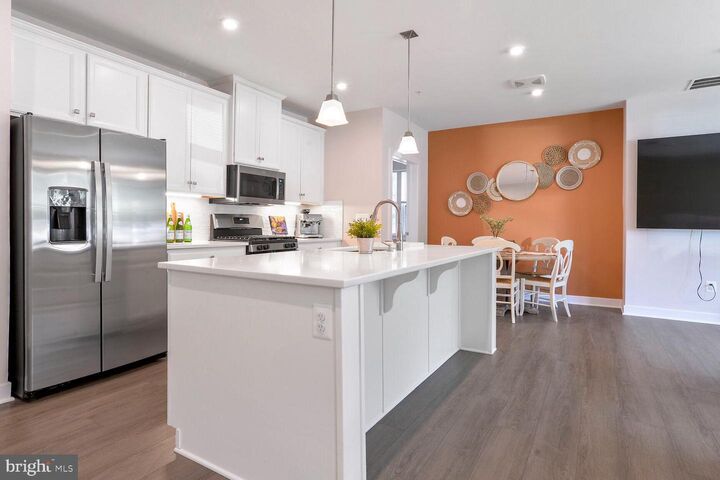 Property Photo: 10401 Resort Road E MD 21042