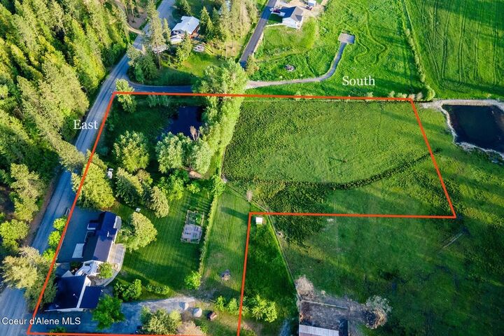 Property Photo: 1041 Bottle Bay Rd ID 83860