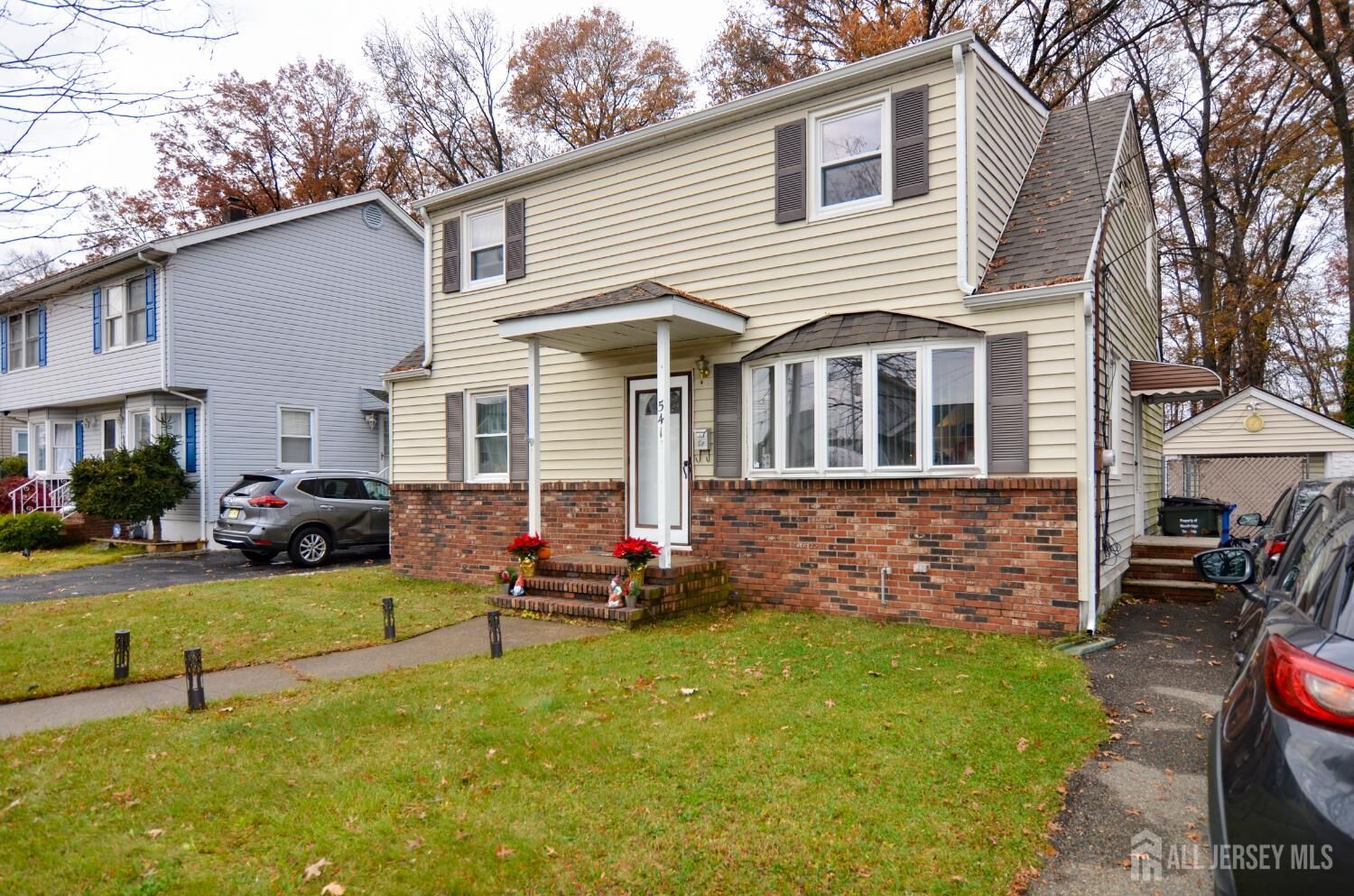 Property Photo:  541 Lyman Avenue  NJ 07095 