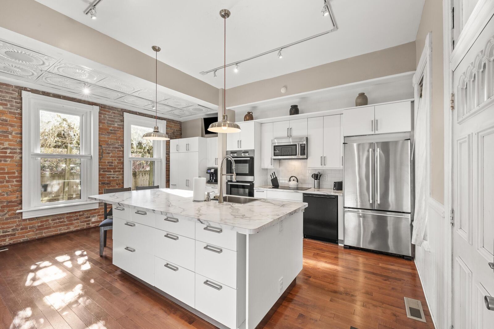 Property Photo: 269 S 17th Street OH 43205