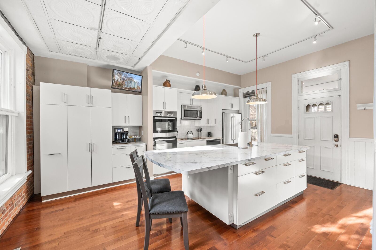 Property Photo: 269 S 17th Street OH 43205