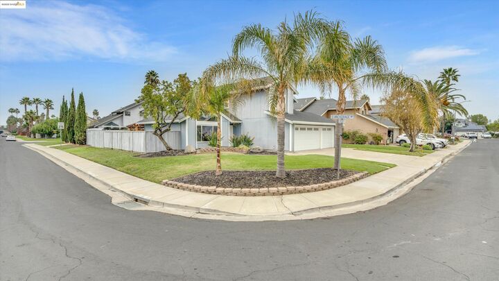 Property Photo:  2271 Biscay Ct  CA 94505 