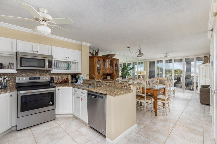 Property Photo: 480 Gulf Shore Drive 111 FL 32541