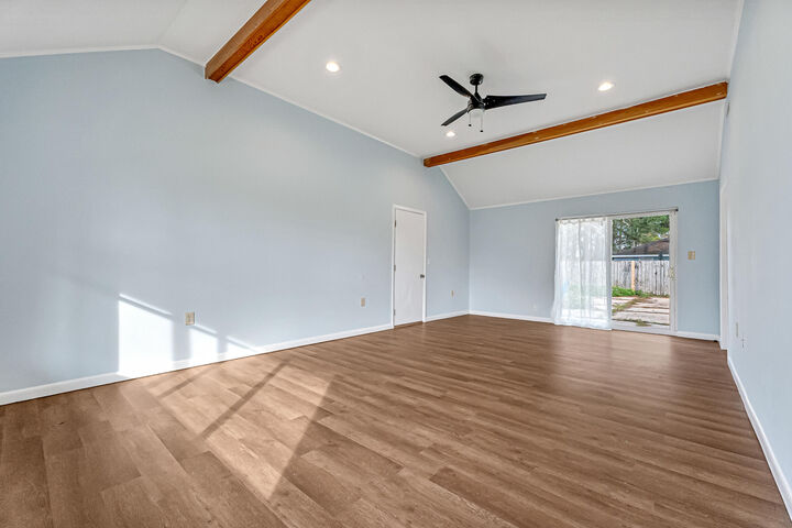 Property Photo: 1421 Mixon Drive FL 32547