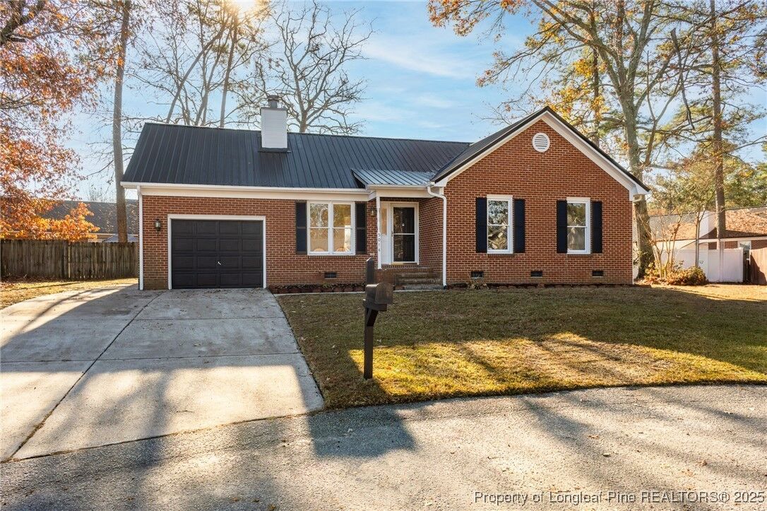 Property Photo:  5014 Waterford Drive  NC 28303 