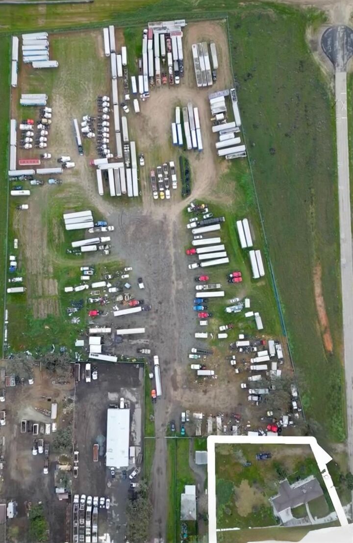 Property Photo:  5942 S Cedar Avenue  CA 93725 