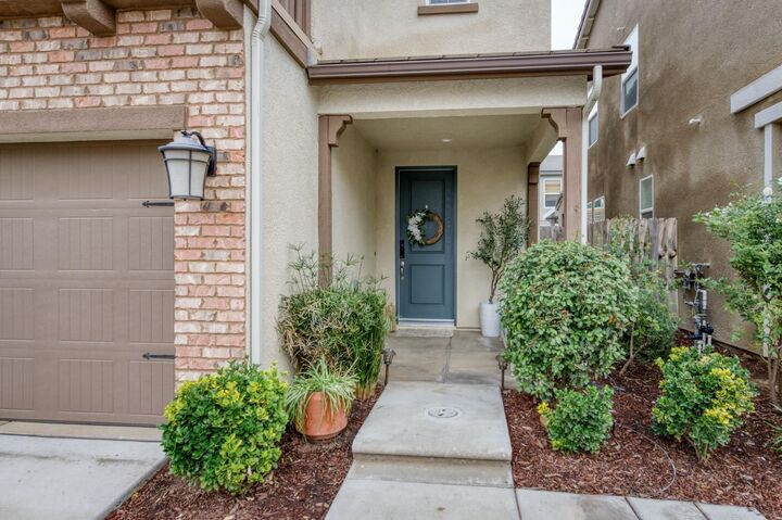 Property Photo:  116 Aria Avenue S  CA 93636 