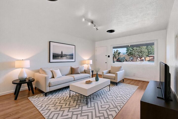 2133 Madeira Drive NE  Albuquerque NM 87110 photo