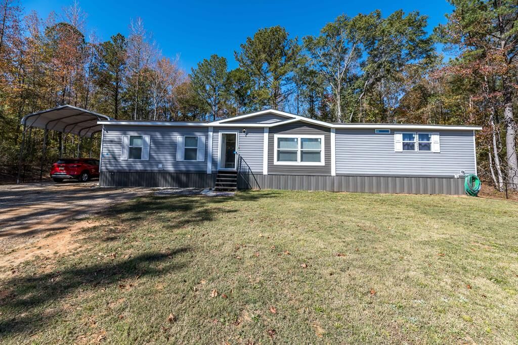 Property Photo:  2061 County Road 0282  AL 36855 