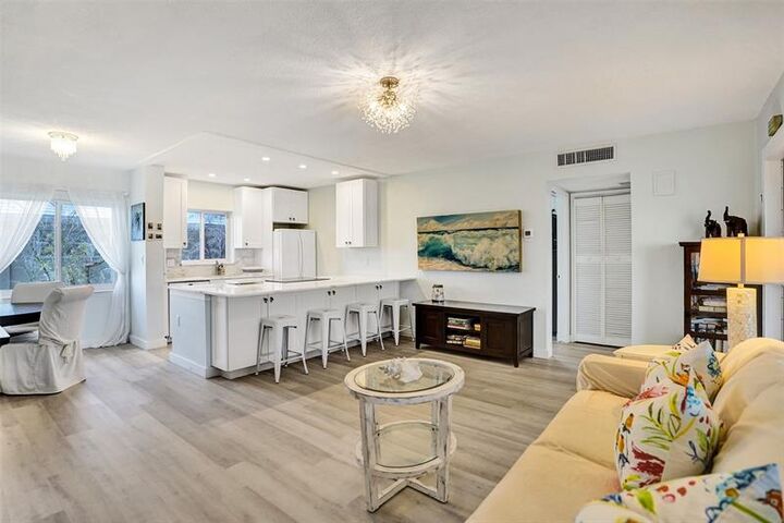 Property Photo:  4848 NE 23 Avenue 9C  FL 33308 