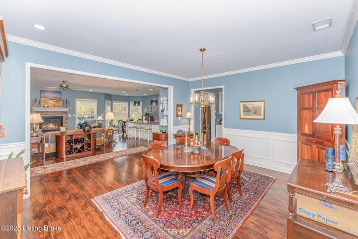 Property Photo: 509 Wooded Falls Rd KY 40243