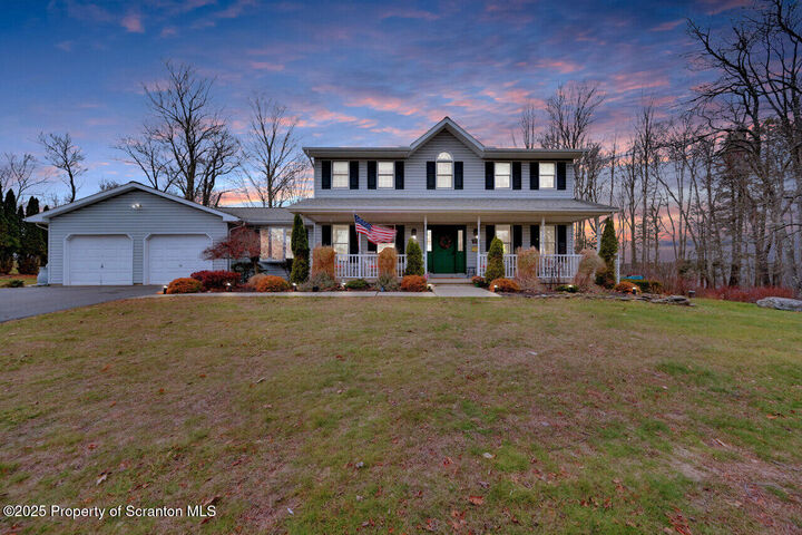 Property Photo: 407 Hill PA 18444