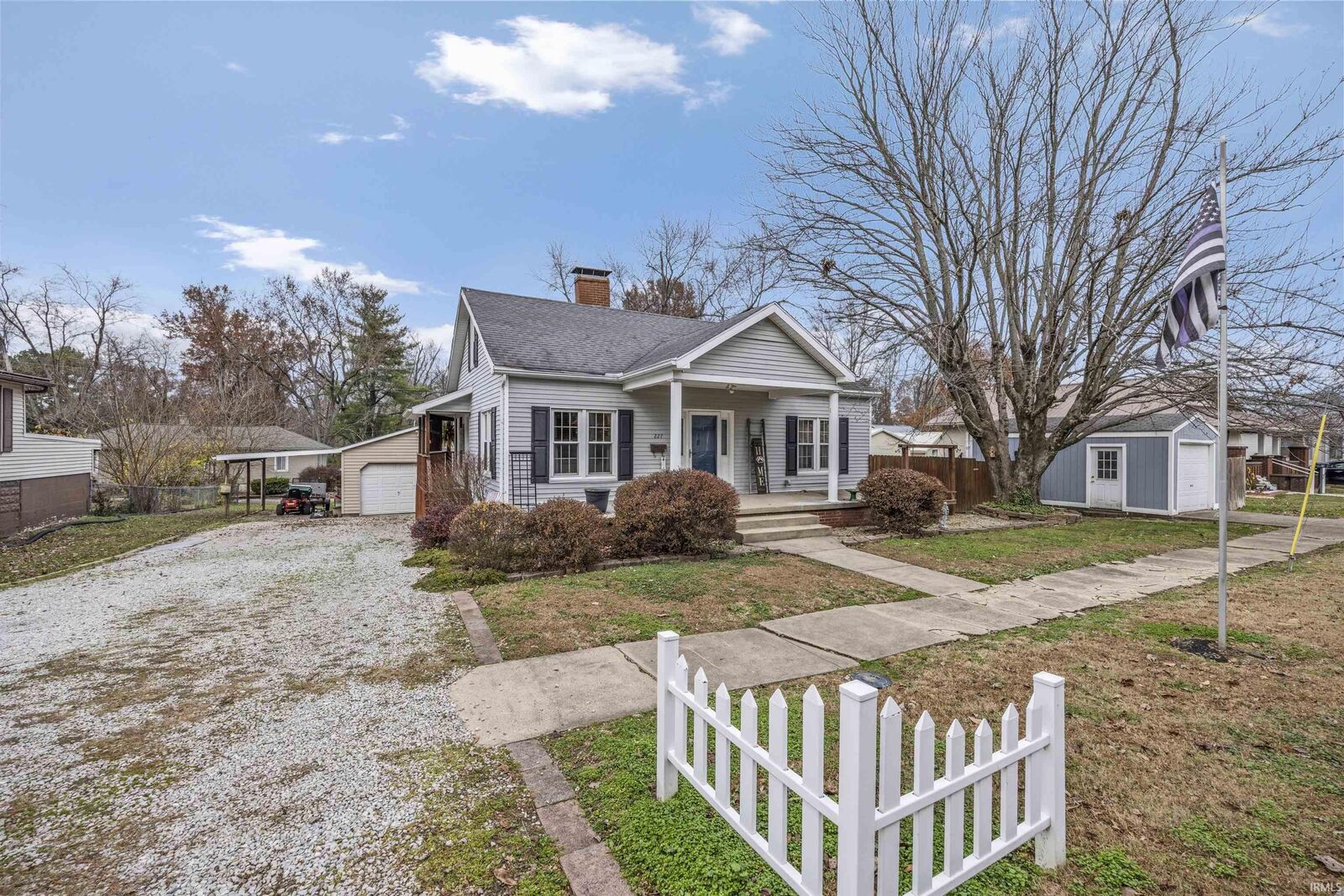 Property Photo: 227 W Vine Street IN 47660