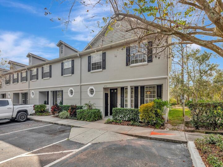 Property Photo:  34902 Teeview Lane  FL 33541 