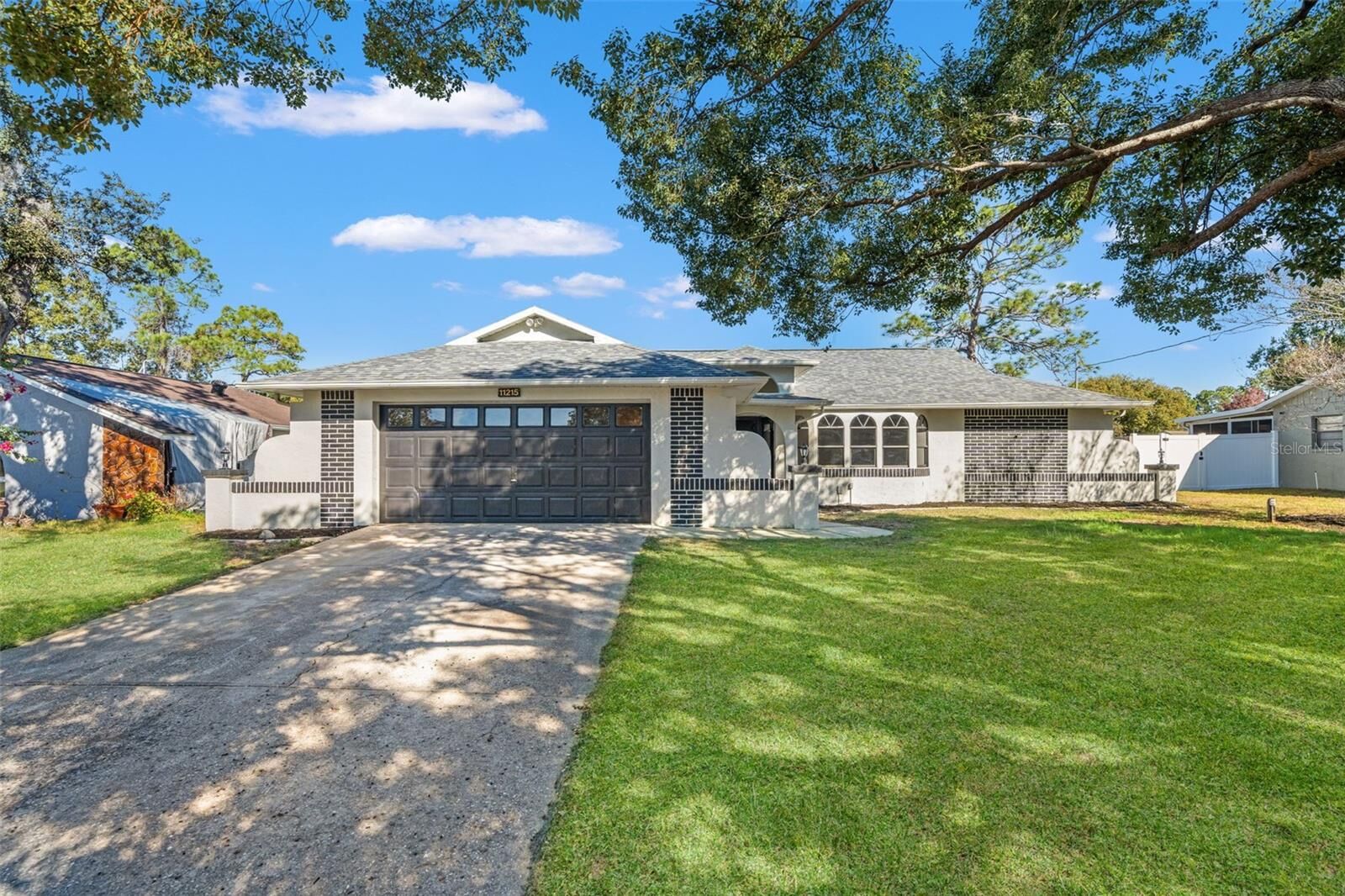 Property Photo:  11215 Addison Street  FL 34609 