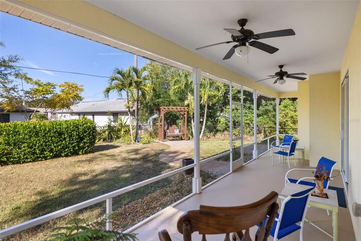 Property Photo:  1054 Arden Terrace NW  FL 33948 