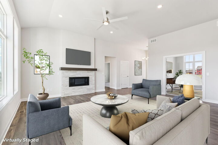 Property Photo:  1940 N Creek Dr Lt111  WI 53024 