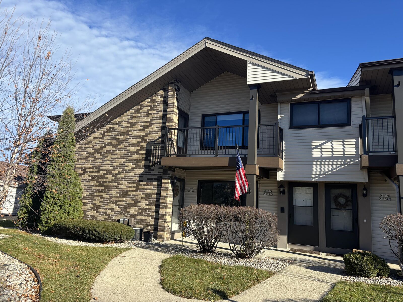 Property Photo:  W176n9746 Riversbend Cir E  WI 53022 
