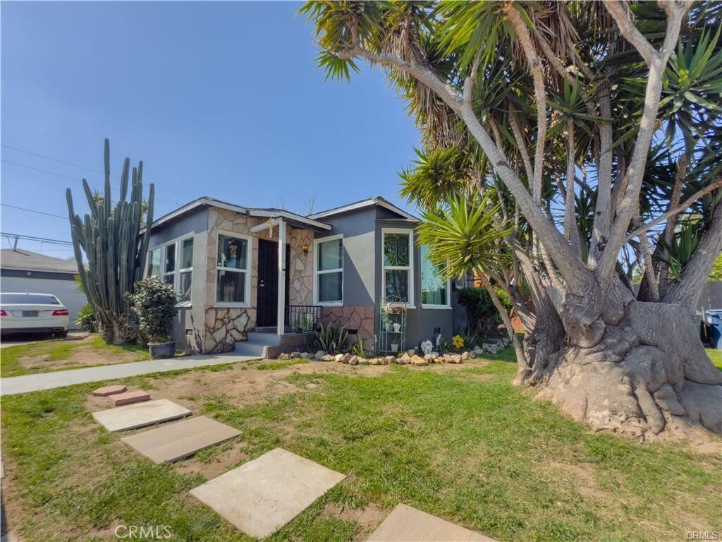 Property Photo:  4810 E San Luis Street  CA 90221 