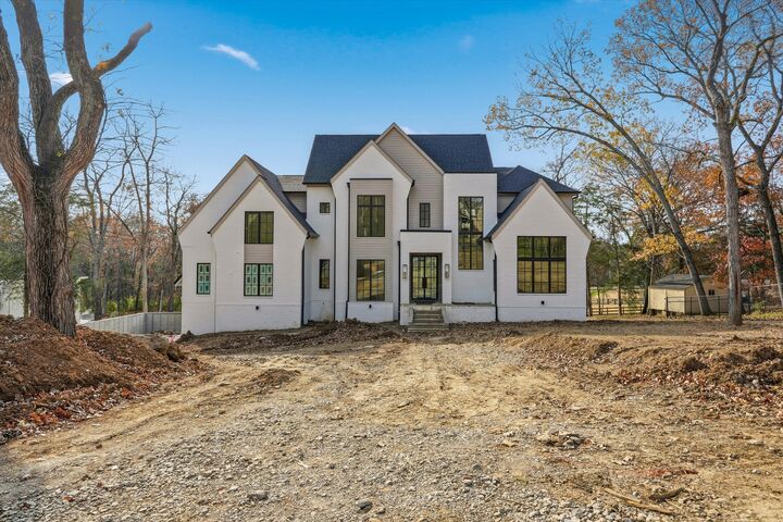 Property Photo:  735 Richfield Dr  TN 37205 