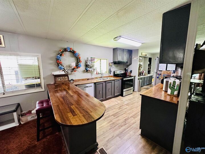 Property Photo:  32 Wray Road  AL 35976 