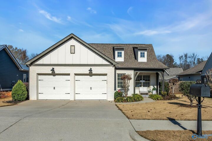 Property Photo:  124 Walking Trail Way  AL 35758 