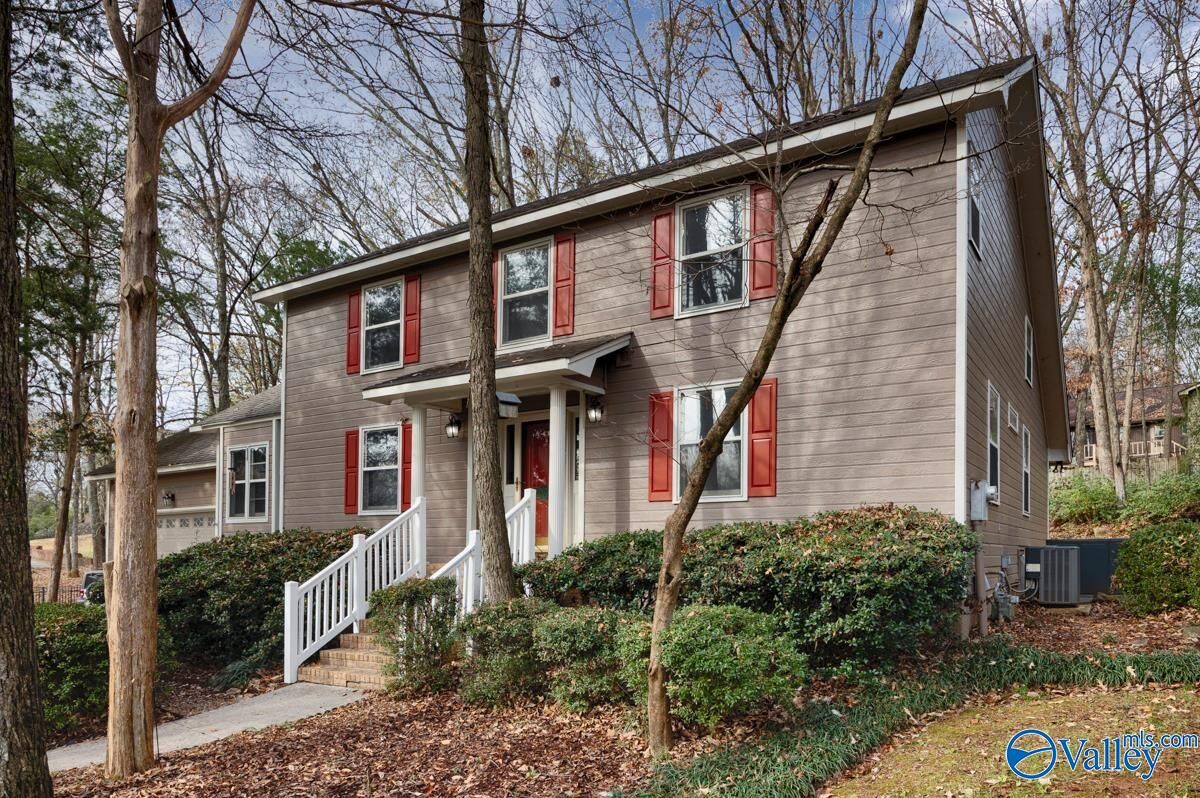 Property Photo: 2425 Gaboury Lane NE AL 35811