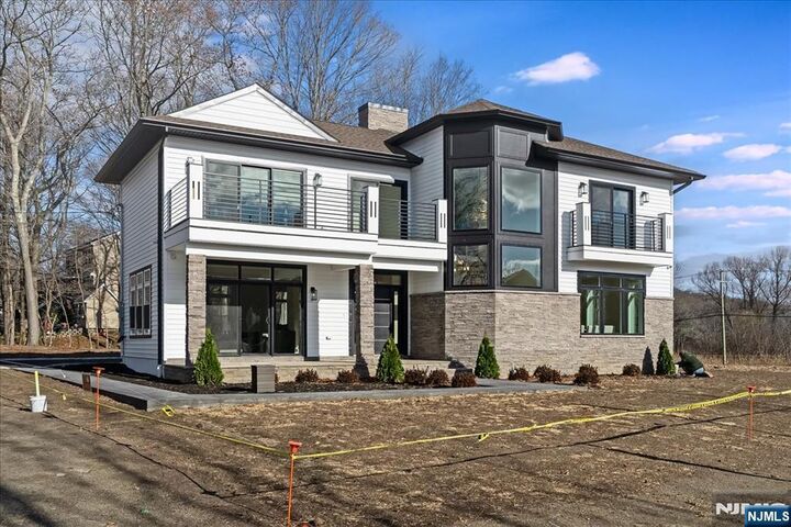 424 Lake Shore Drive  West Milford NJ 07421 photo