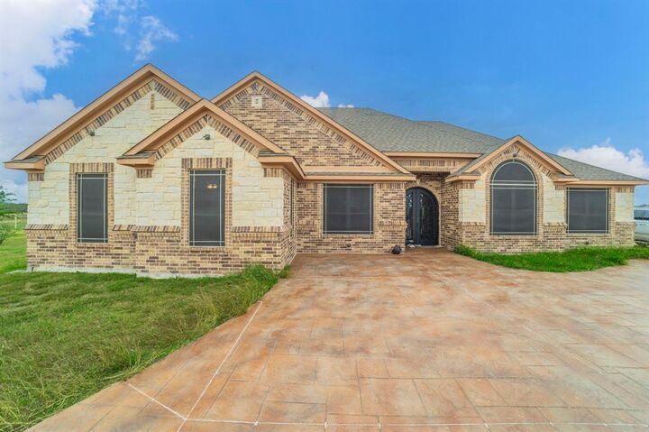 Property Photo: 1019 Gin Road TX 75119