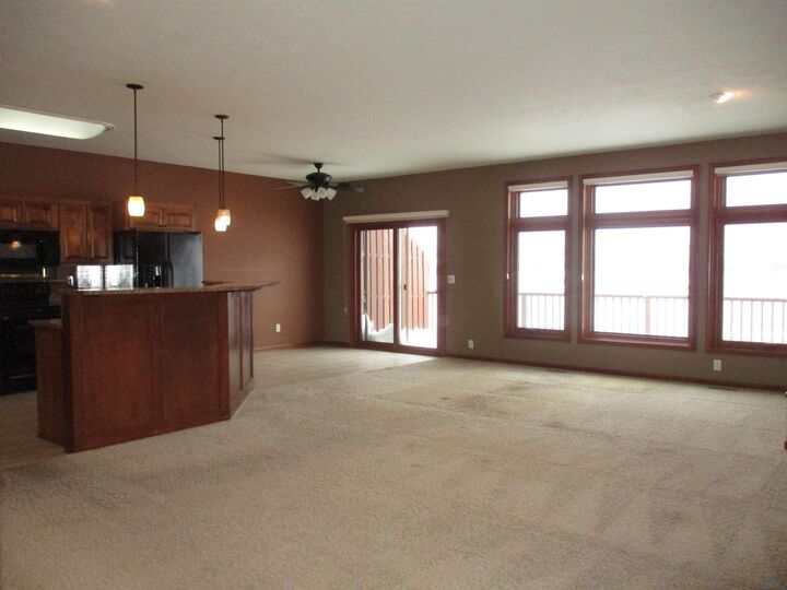 Property Photo: 6317 Whispering Creek Dr IA 51106