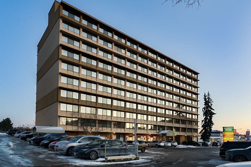 Property Photo:  70 Southbridge Street 611  MA 01608 