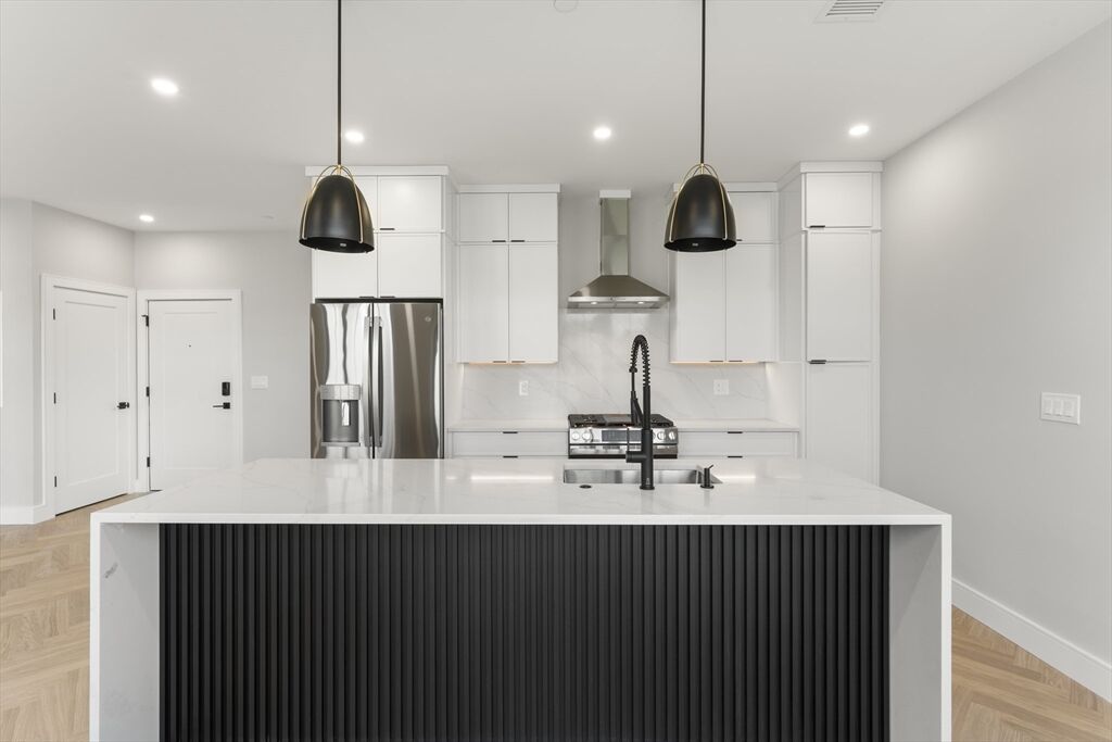 Property Photo:  106 Moore 5  MA 02128 