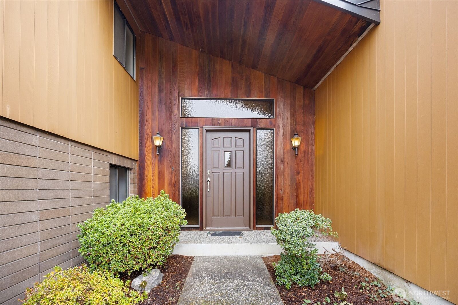 Property Photo:  409  Grant Street SW  WA 98512 