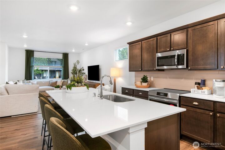 Property Photo:  14509  203rd Avenue E  WA 98391 