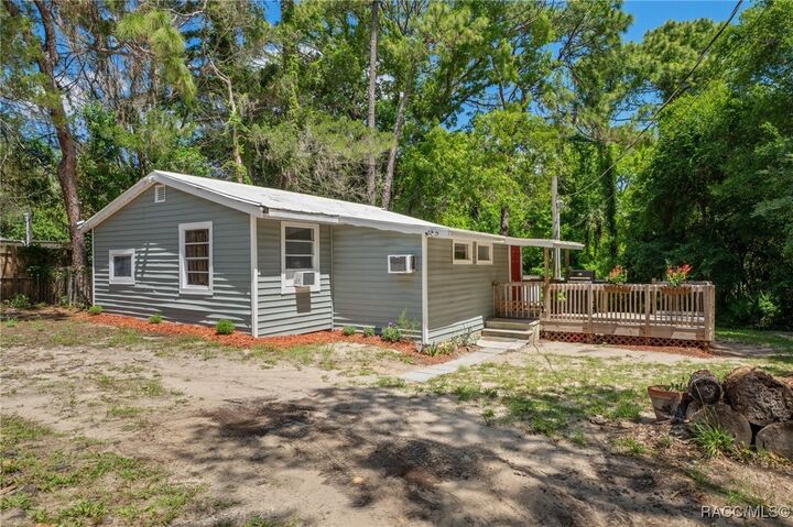 Property Photo: 8455 W Highland Street FL 34448