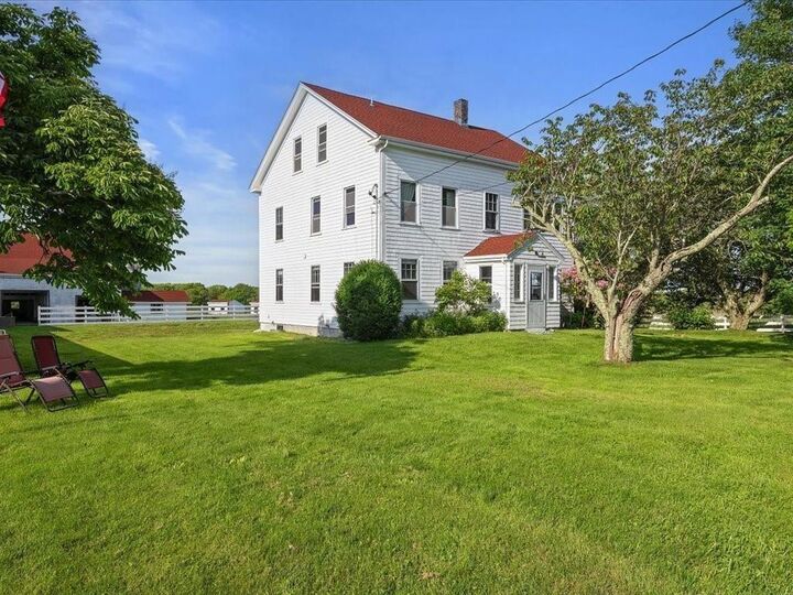 Property Photo:  362 Bramans Lane  RI 02871 