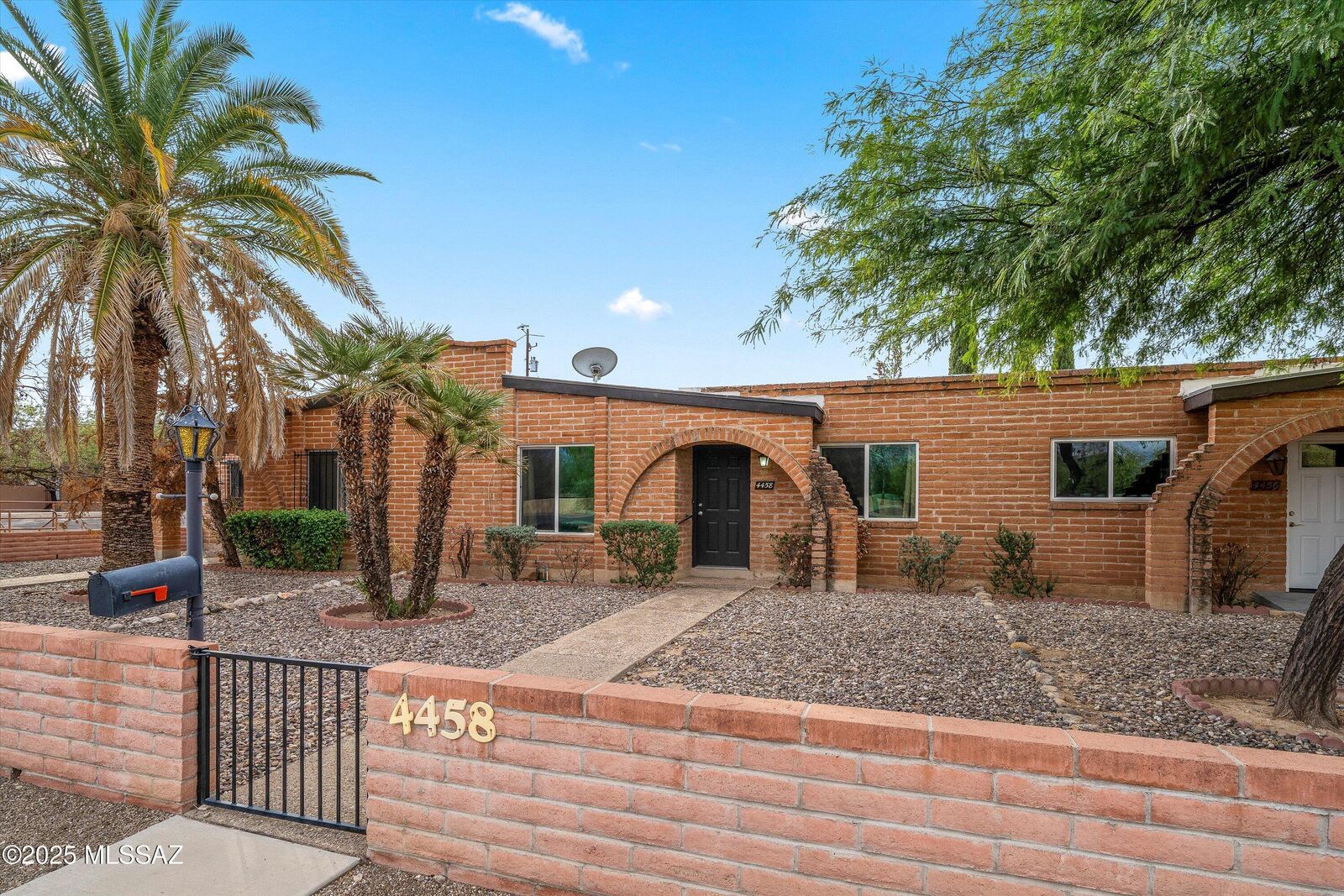 Property Photo: 4458 E Fort Lowell Road AZ 85712