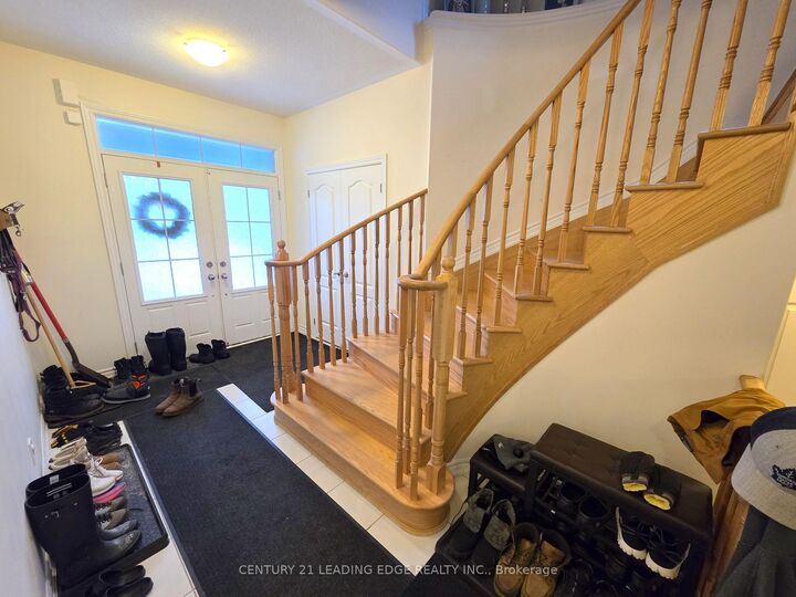 Property Photo:  3033 Monarch Drive  ON L3V 8K3 