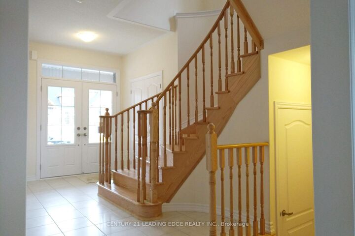 Photo de la propriété:  3033 Monarch Drive  ON L3V 8K3 