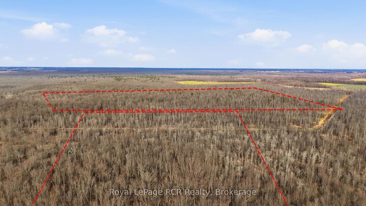 Lt 15 &Amp Lt 27-28 9 Highway  Brockton ON N0G 2B0 photo