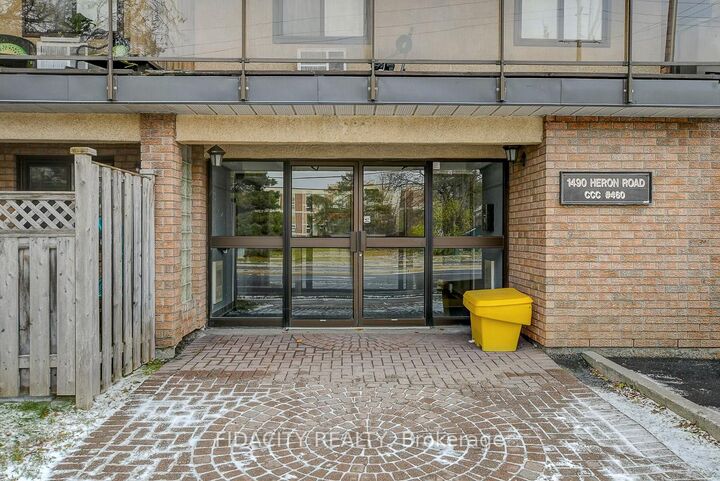 Property Photo: 1490 Heron Road 309 ON K1V 6A5