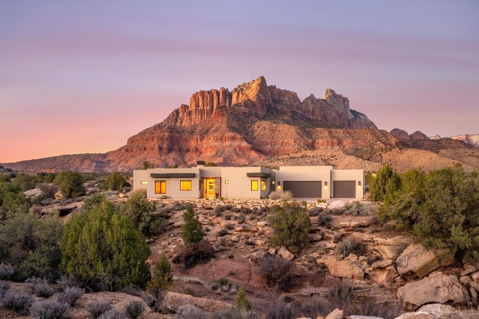 Property Photo:  3000 Navajo Way  UT 84767 