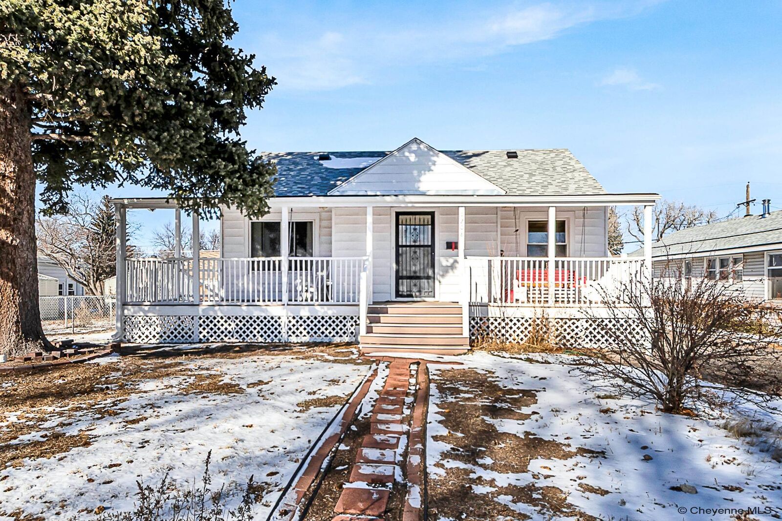 Property Photo:  1208 E 22nd St  WY 82001 