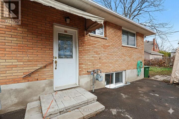 Property Photo:  1319 N Avenue B  ON K1G 0A7 
